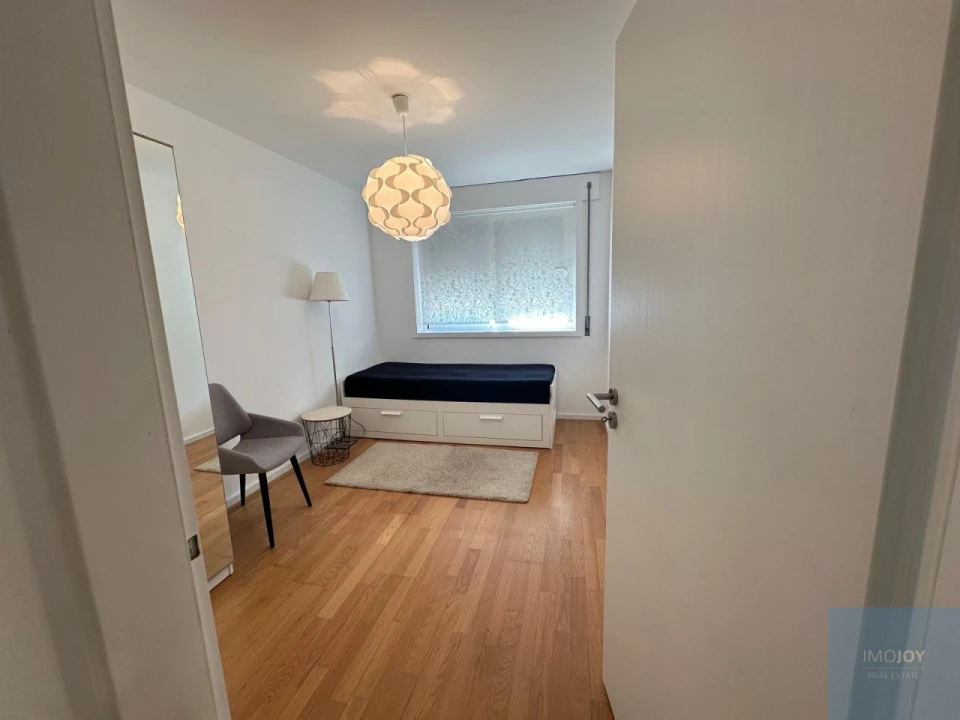 Apartamento T2 para Arrendamento em Lordelo do Ouro e Massarelos Foto 24