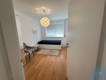 Apartamento T2 para Arrendamento em Lordelo do Ouro e Massarelos