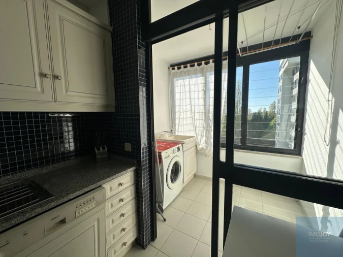 Apartamento T2 para Arrendamento em Lordelo do Ouro e Massarelos Foto 18