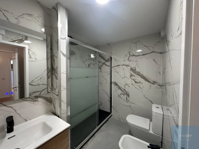 Apartamento T2 para Arrendamento em Lordelo do Ouro e Massarelos Foto 29
