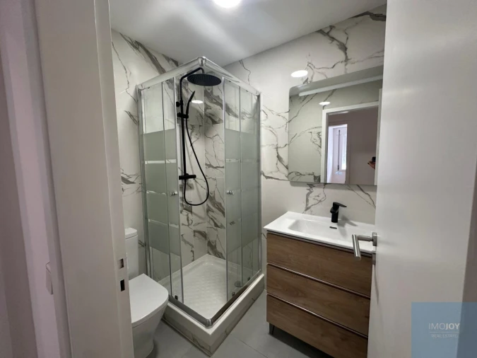 Apartamento T2 para Arrendamento em Lordelo do Ouro e Massarelos Foto 32