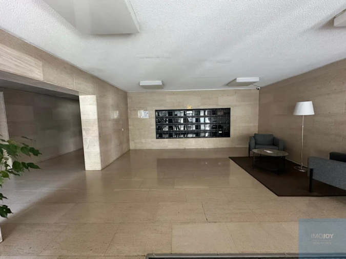 Apartamento T2 para Arrendamento em Lordelo do Ouro e Massarelos Foto 36
