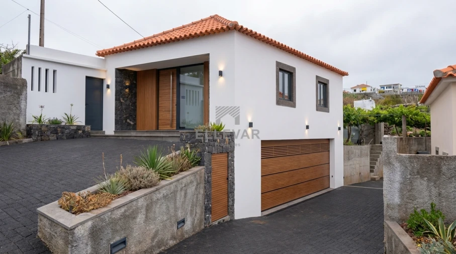 Terreno para Venda em Estreito de Camara de Lobos Foto 8