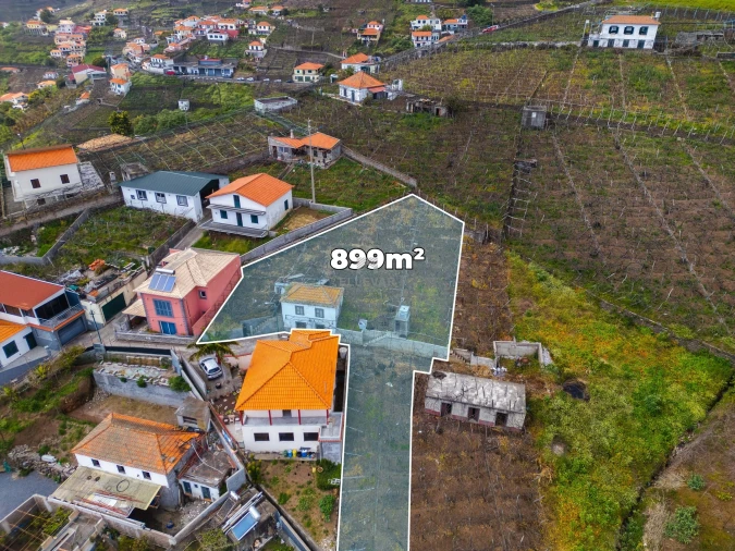 Terreno para Venda em Estreito de Camara de Lobos