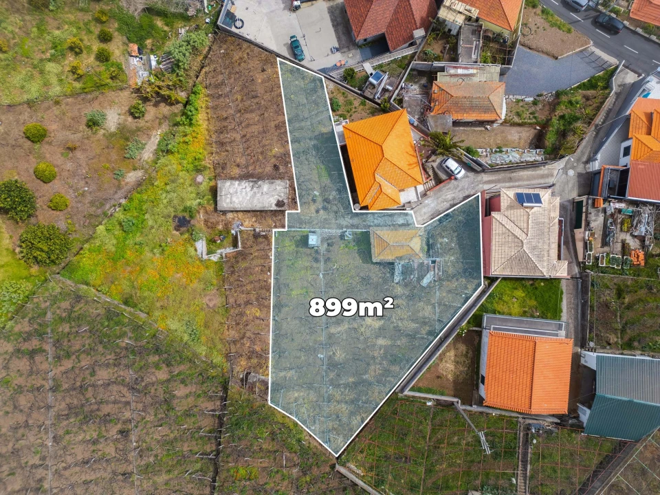 Terreno para Venda em Estreito de Camara de Lobos Foto 2