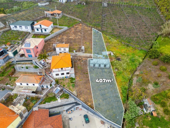 Terreno para Venda em Estreito de Camara de Lobos
