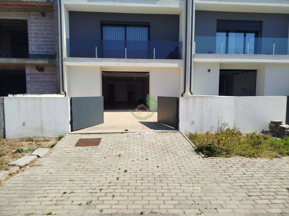 Moradia T3 para Venda em Turiz Foto 29