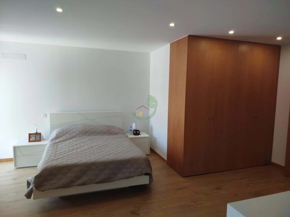 Moradia T3 para Venda em Turiz Foto 12