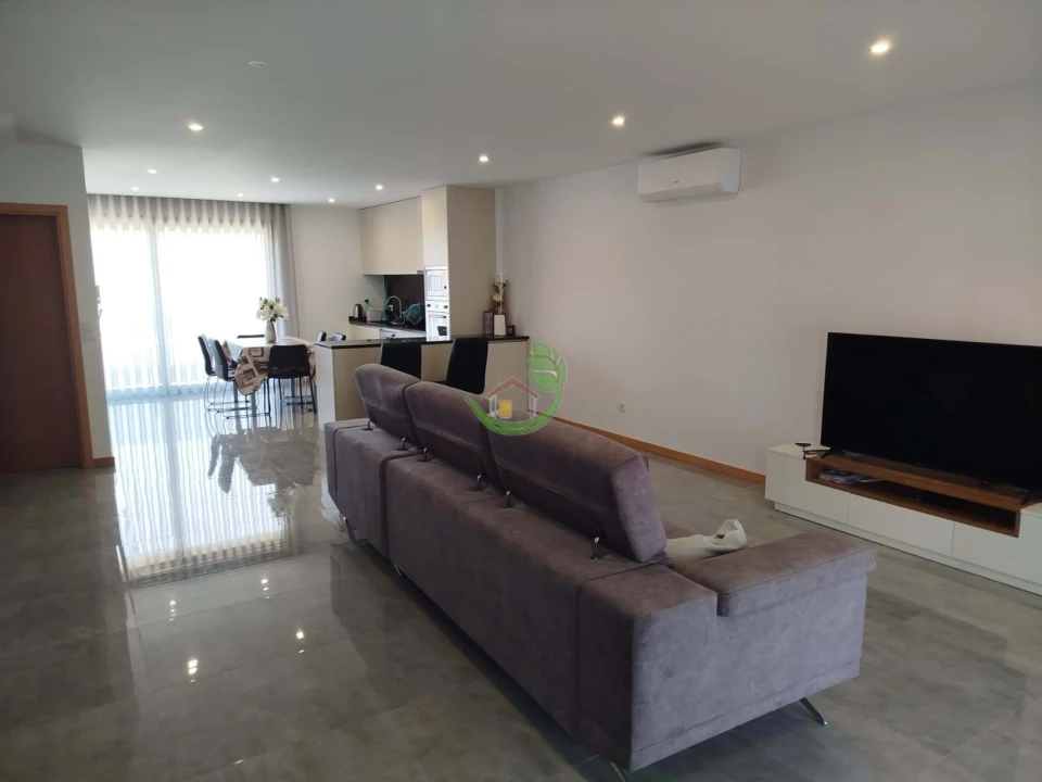 Moradia T3 para Venda em Turiz Foto 2