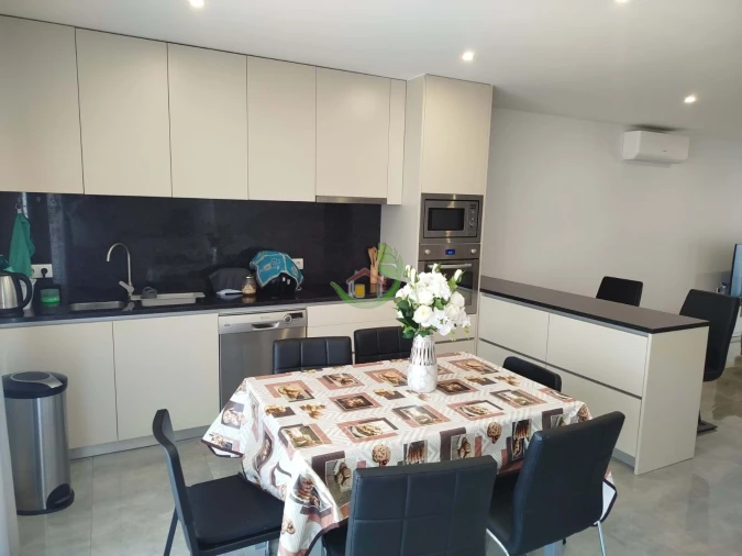 Moradia T3 para Venda em Turiz Foto 4