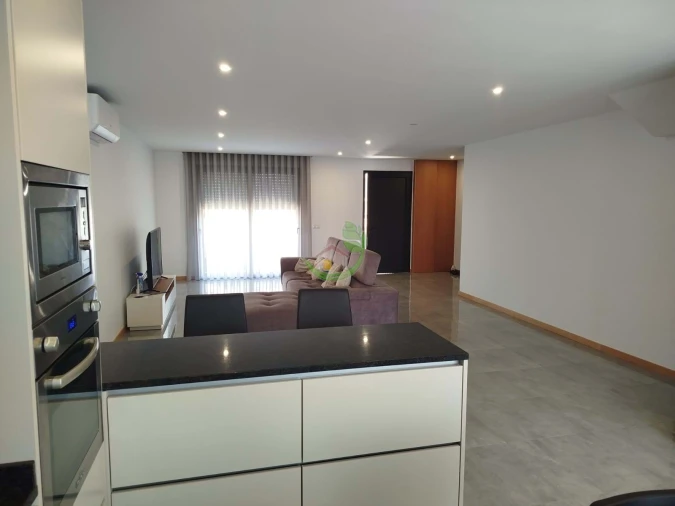 Moradia T3 para Venda em Turiz Foto 6