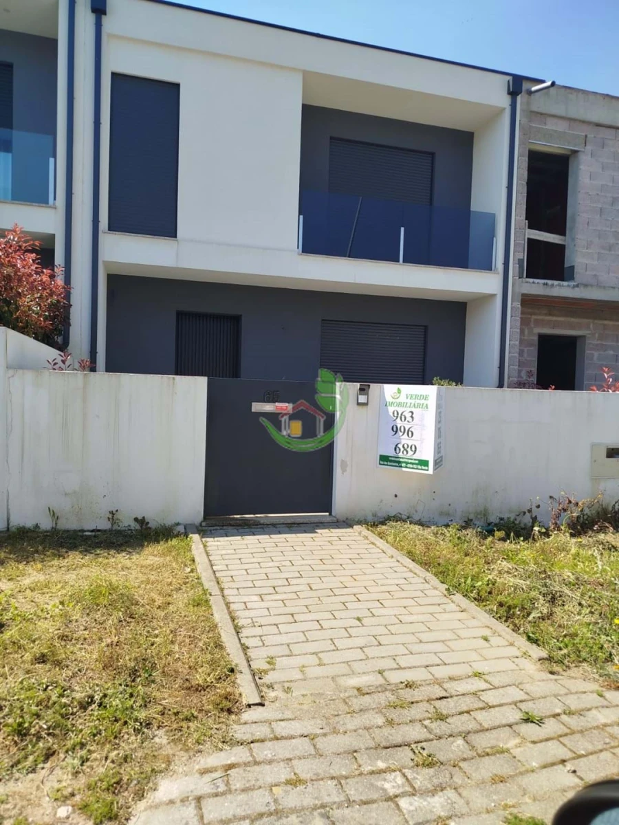 Moradia T3 para Venda em Turiz Foto 33