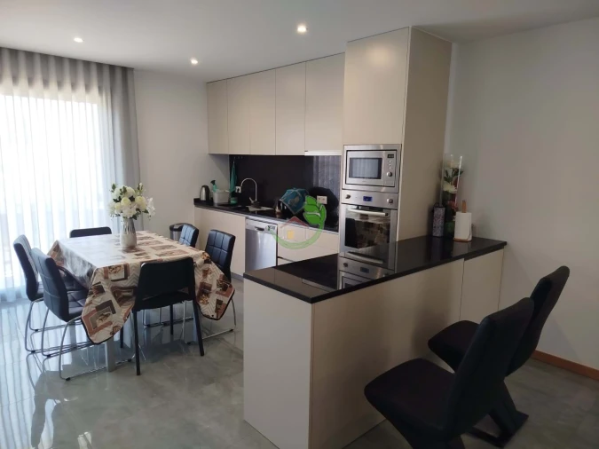 Moradia T3 para Venda em Turiz Foto 3