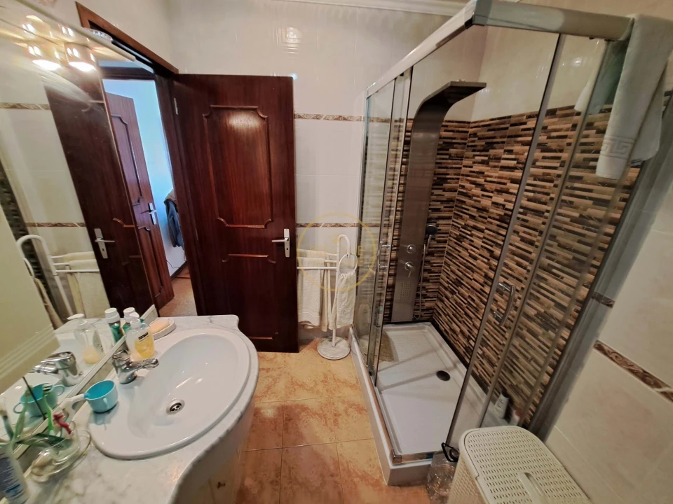 Apartamento T3 para Venda em Faro (Sé e São Pedro) Foto 6