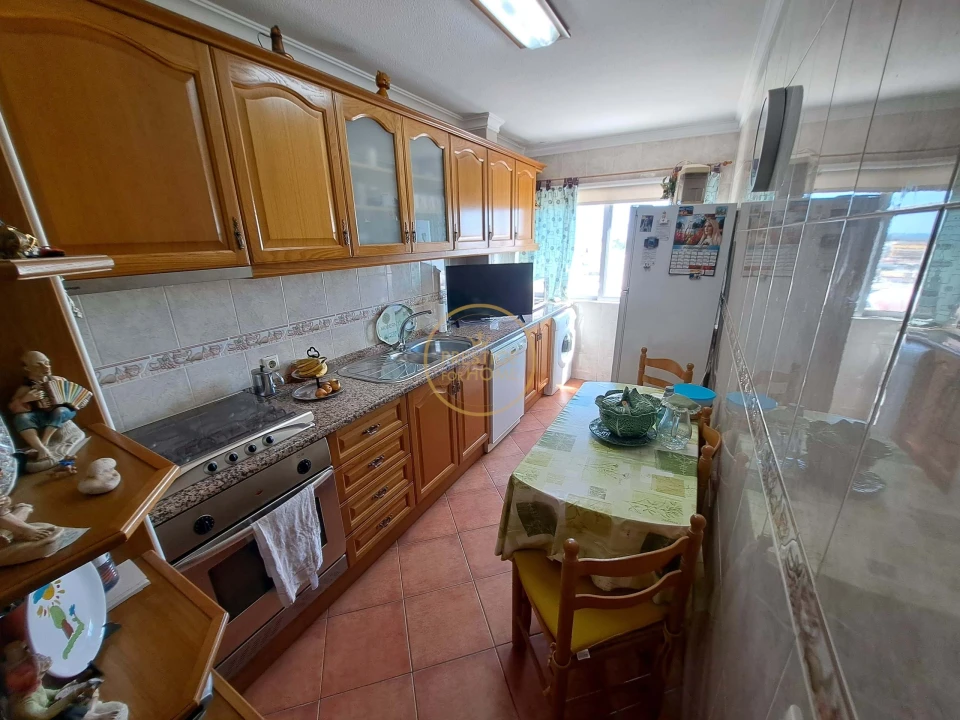 Apartamento T3 para Venda em Faro (Sé e São Pedro) Foto 3