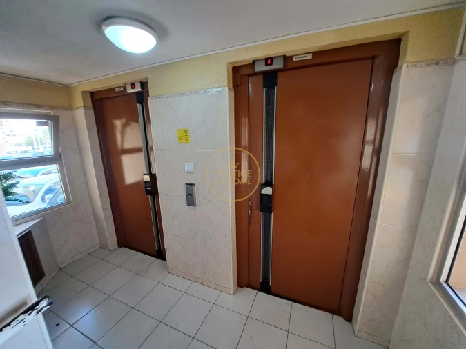 Apartamento T3 para Venda em Faro (Sé e São Pedro) Foto 32