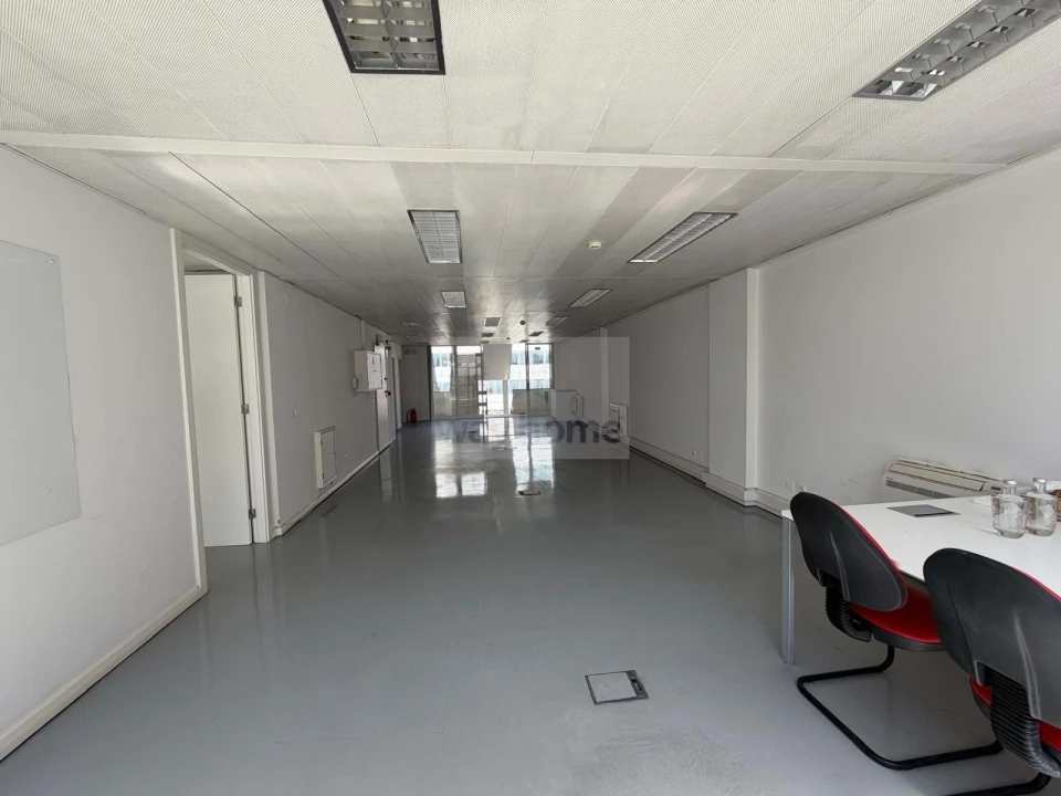 Negócio para Arrendamento em Avenidas Novas Foto 18