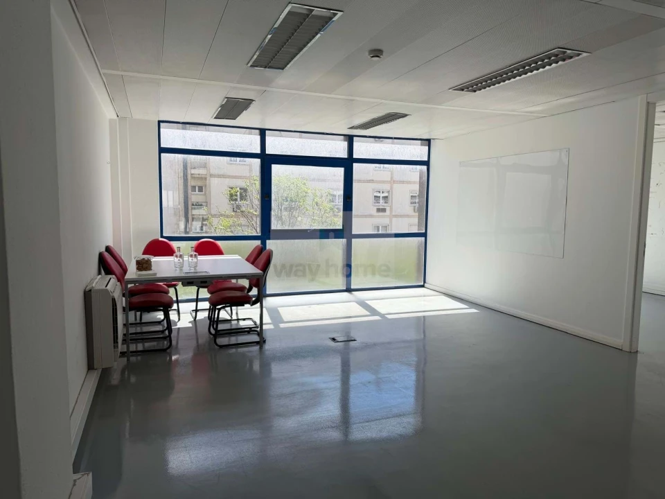 Negócio para Arrendamento em Avenidas Novas Foto 7