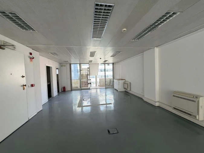 Negócio para Arrendamento em Avenidas Novas Foto 19