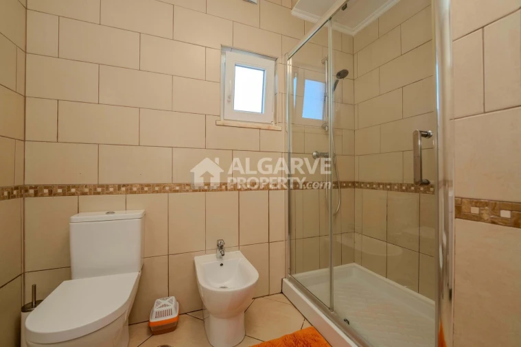 Moradia T5 para Venda em Boliqueime Foto 17