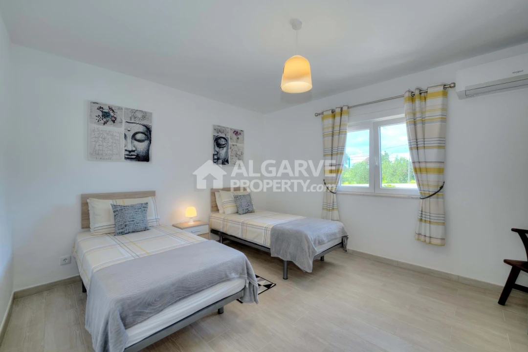 Moradia T5 para Venda em Boliqueime Foto 25