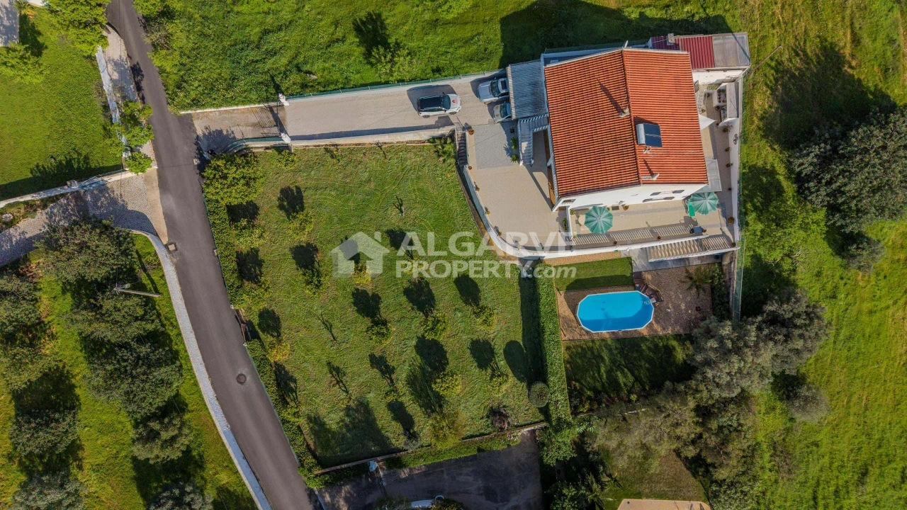 Moradia T5 para Venda em Boliqueime Foto 12