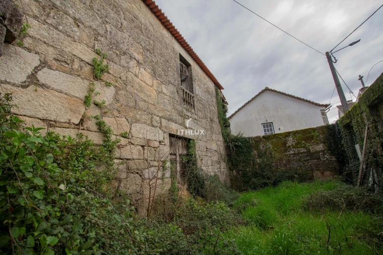 Moradia T3 para Venda em Canas de Senhorim Foto 5