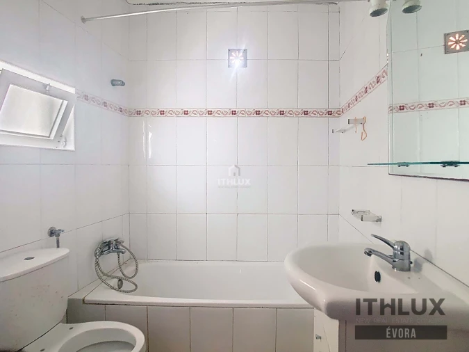 Moradia T1 para Venda em Ciladas Foto 12