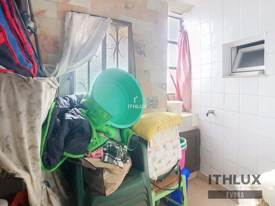 Moradia T1 para Venda em Ciladas Foto 11