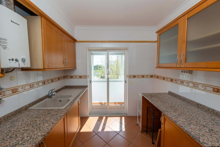 Apartamento T3 para Venda em Bacelo e Senhora da Saúde Foto 3