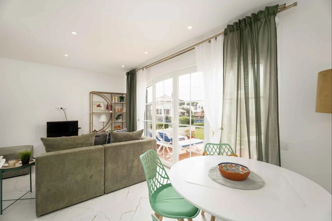 Apartamento T2 para Arrendamento férias em Quarteira Foto 23