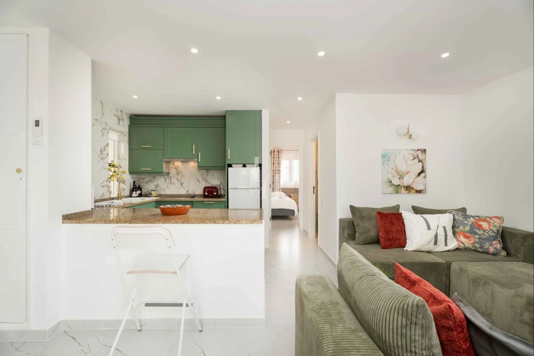 Apartamento T2 para Arrendamento férias em Quarteira Foto 5