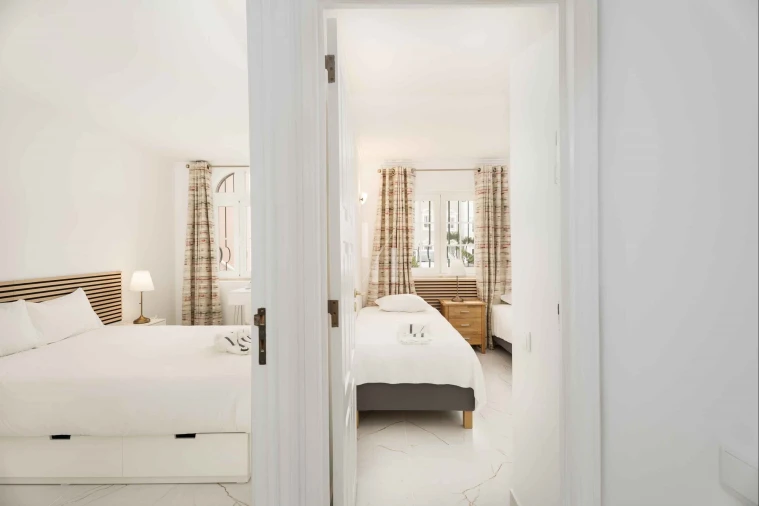 Apartamento T2 para Arrendamento férias em Quarteira Foto 13