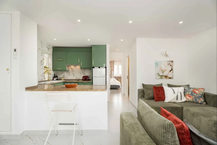 Apartamento T2 para Arrendamento férias em Quarteira Foto 5