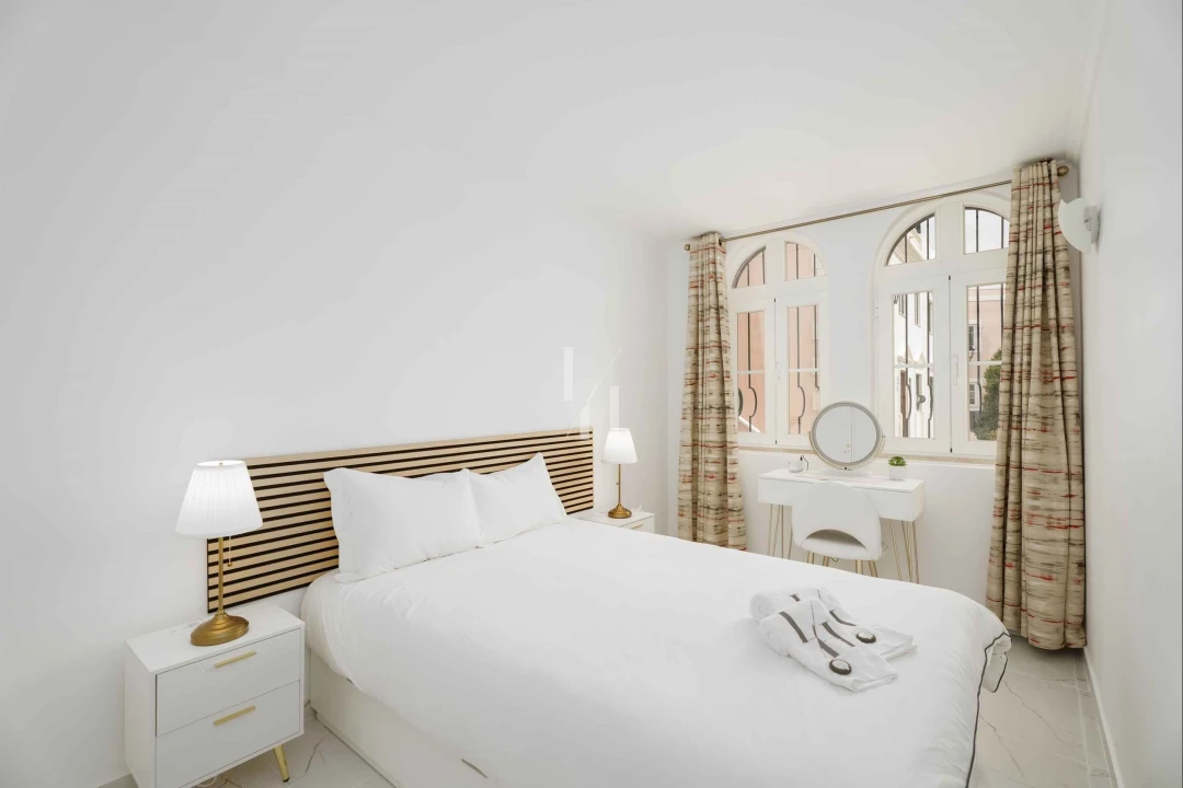 Apartamento T2 para Arrendamento férias em Quarteira Foto 9