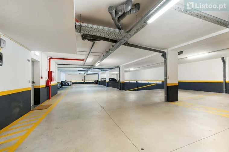 Apartamento T3 para Venda em Cidade da Maia Foto 24