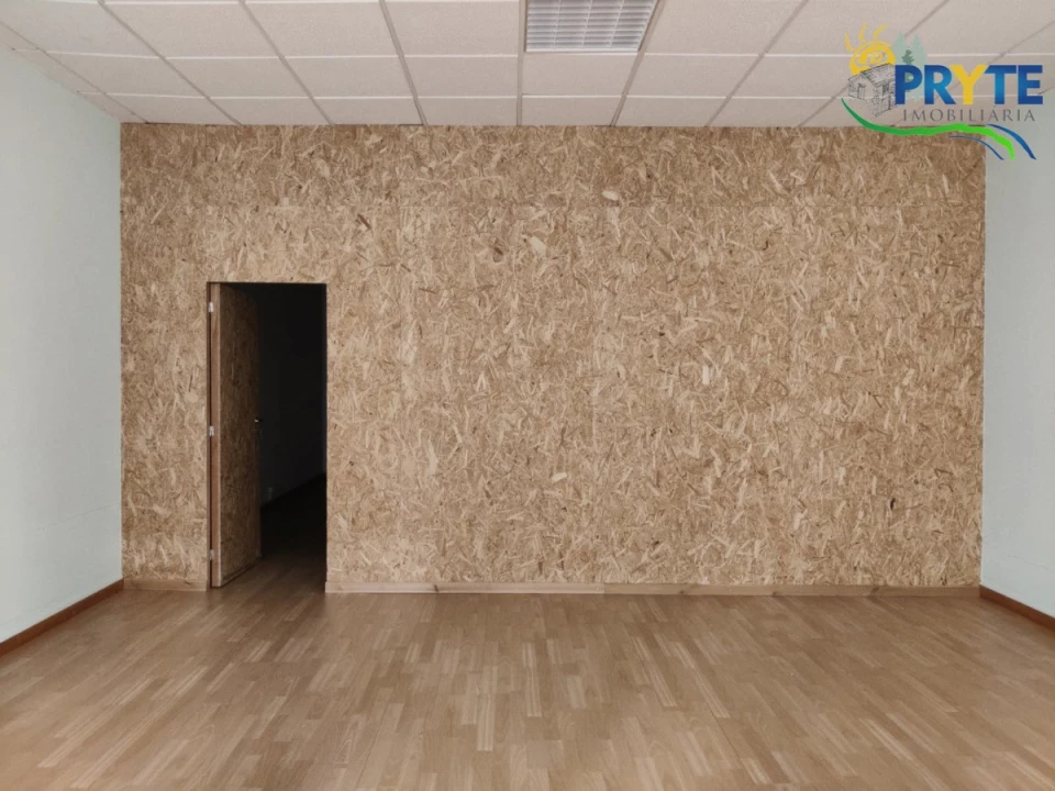 Loja para Arrendamento em Sertã Foto 6