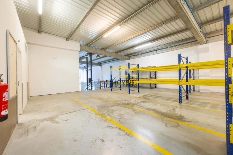 Armazém para Arrendamento em Ermesinde Foto 15