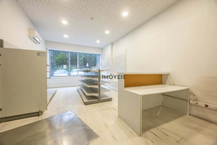 Armazém para Arrendamento em Ermesinde Foto 2