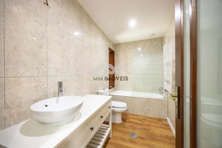 Apartamento T2 para Arrendamento em Canidelo Foto 7