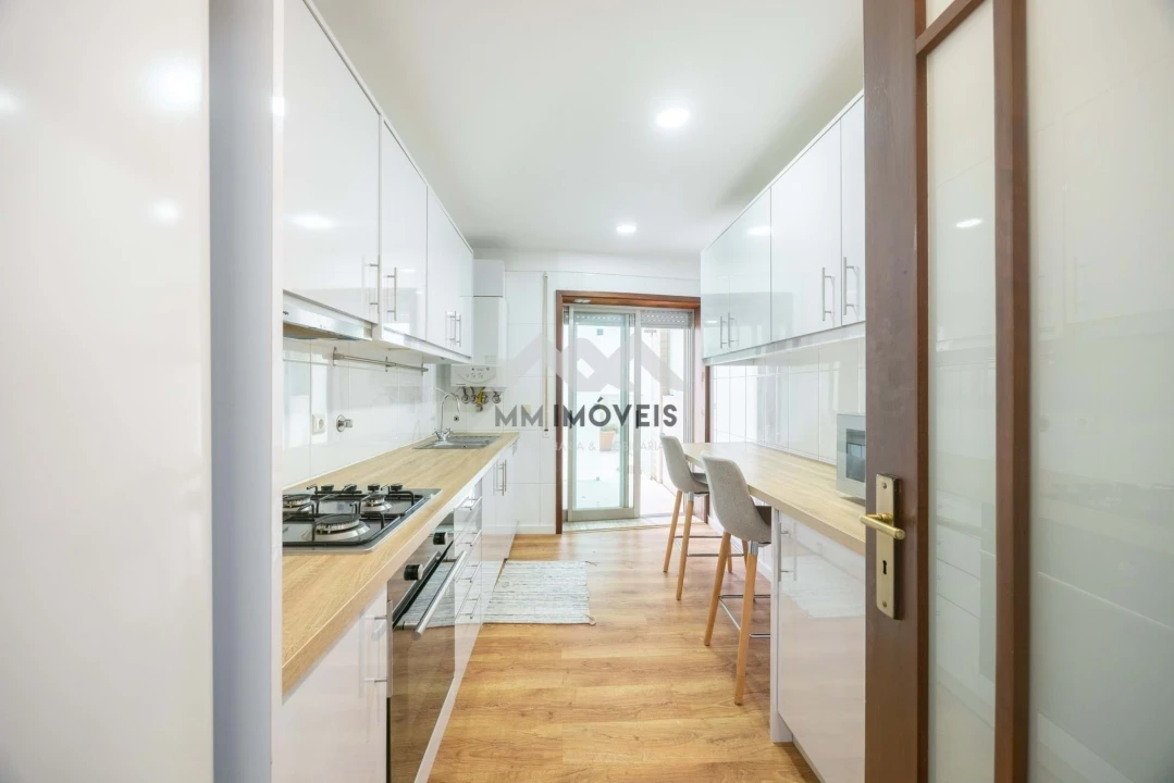 Apartamento T2 para Arrendamento em Canidelo Foto 9