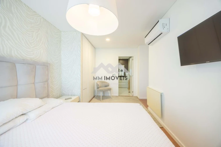 Apartamento T2 para Arrendamento em Ramalde Foto 21