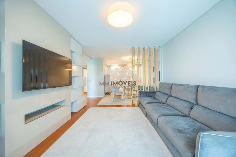 Apartamento T2 para Arrendamento em Ramalde Foto 2