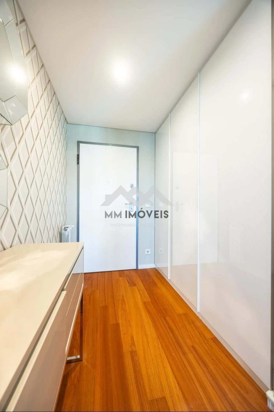 Apartamento T2 para Arrendamento em Ramalde Foto 25