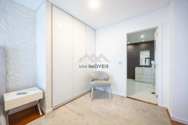 Apartamento T2 para Arrendamento em Ramalde Foto 22