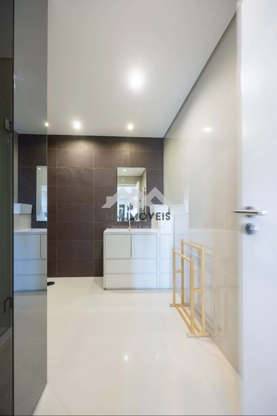 Apartamento T2 para Arrendamento em Ramalde Foto 18