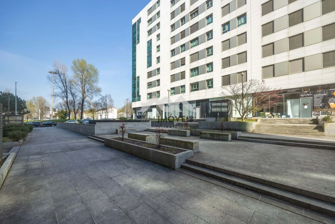 Apartamento T2 para Arrendamento em Ramalde Foto 36