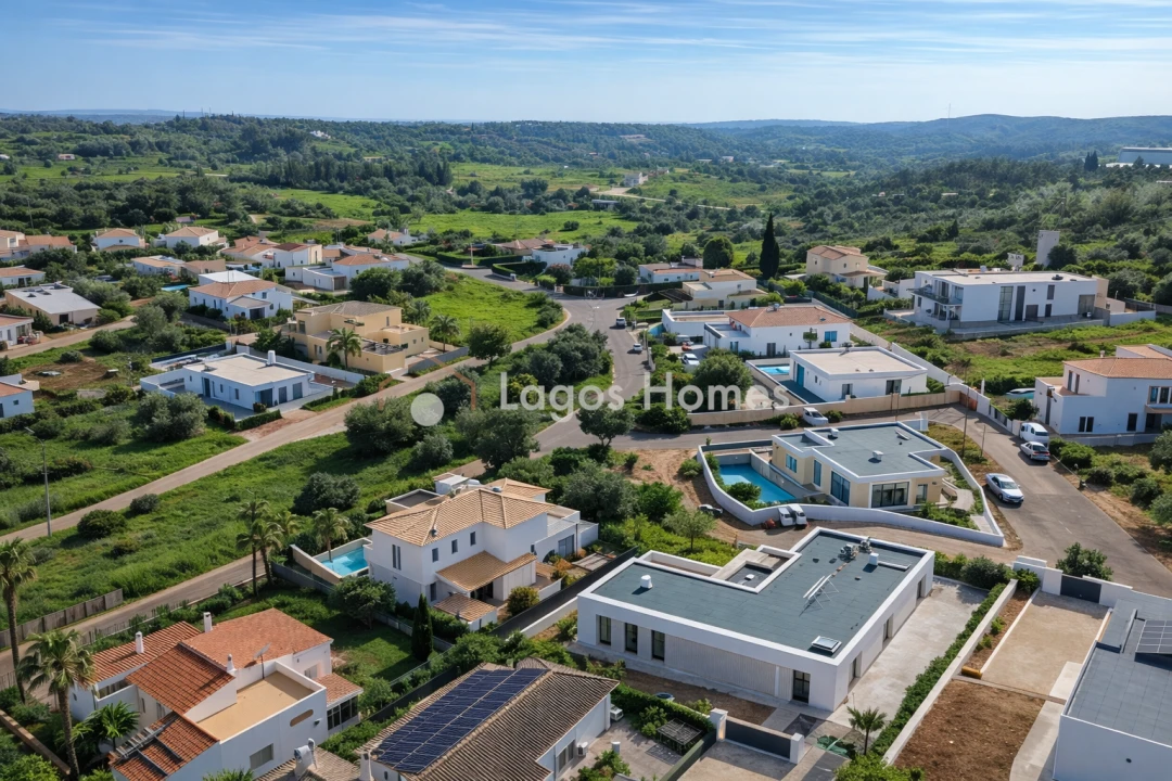 Moradia T3 para Venda em Mexilhoeira Grande Foto 3