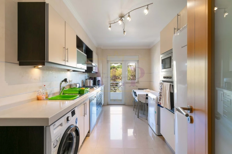 Apartamento T3 para Venda em Lagos (São Sebastião e Santa Maria) Foto 4