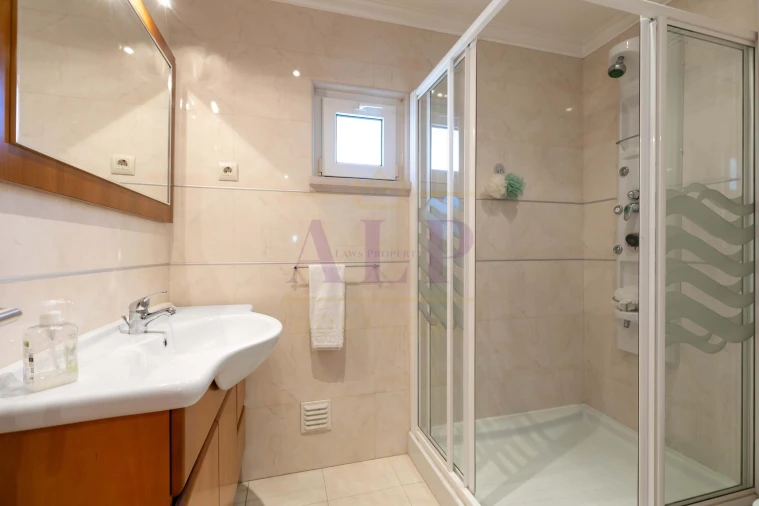 Apartamento T3 para Venda em Lagos (São Sebastião e Santa Maria) Foto 13